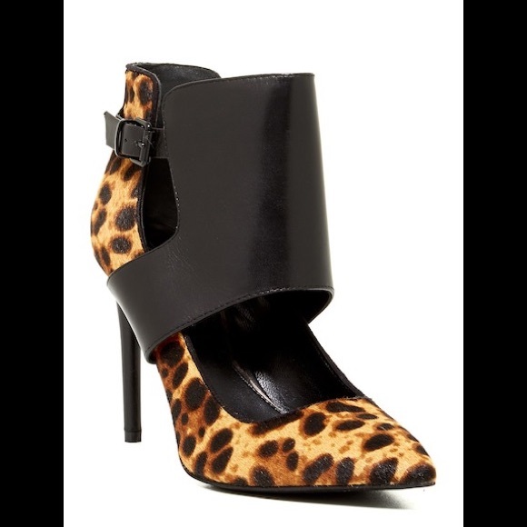 Kenneth Cole Heels - Picture 1 of 6